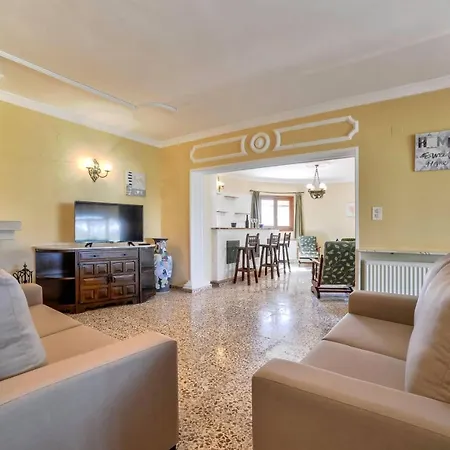 Puchero - Plusholidays Villa