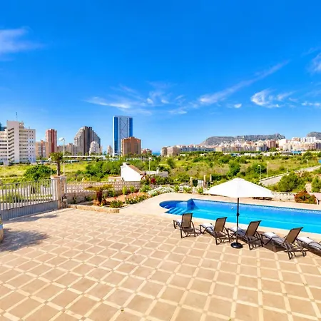 Puchero - Plusholidays Calp