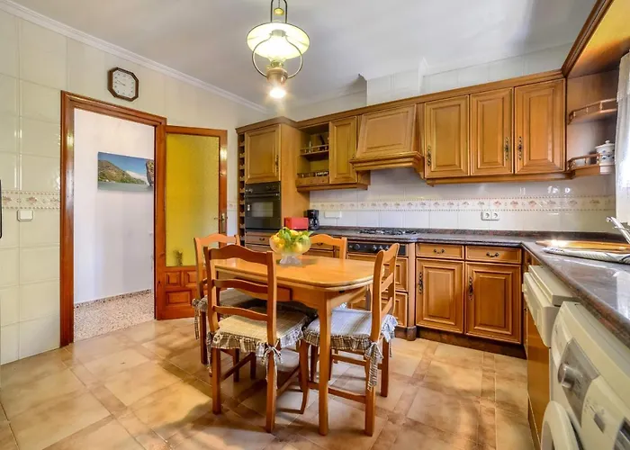 Puchero - Plusholidays * Calpe