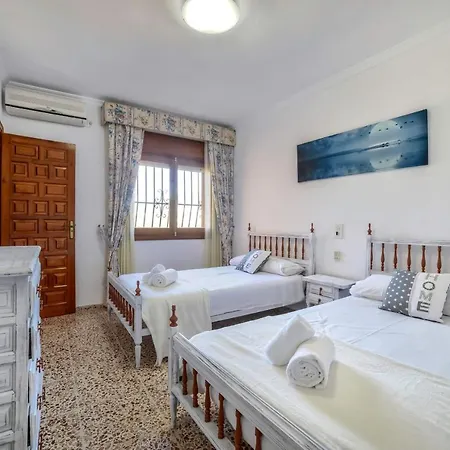 Puchero - Plusholidays Vila *