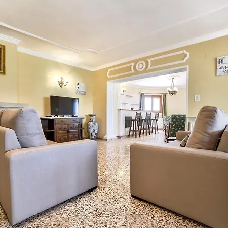 Puchero - Plusholidays * Calpe