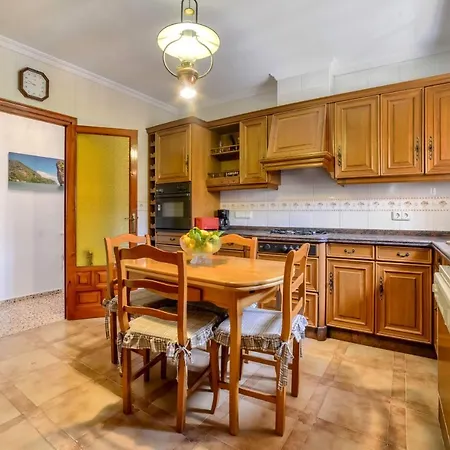 Puchero - Plusholidays * Calpe